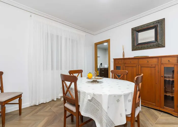 Invalencia Balmes Flat Central Market 2 Bdrm&2 wc